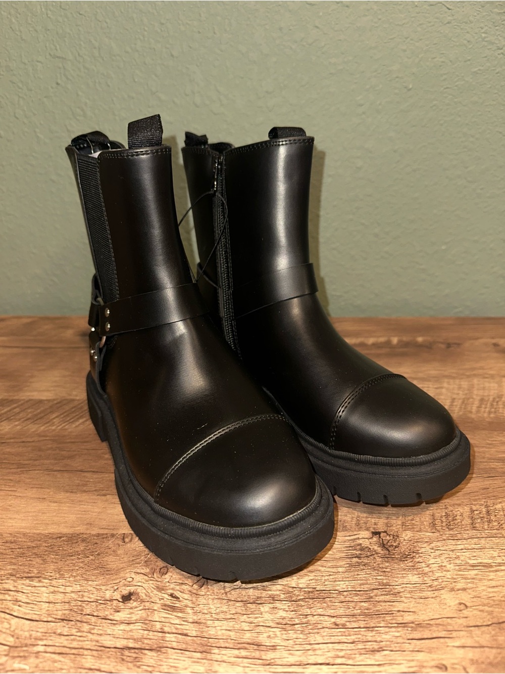 art class Black Chunky Chelsea Boots with Buckle